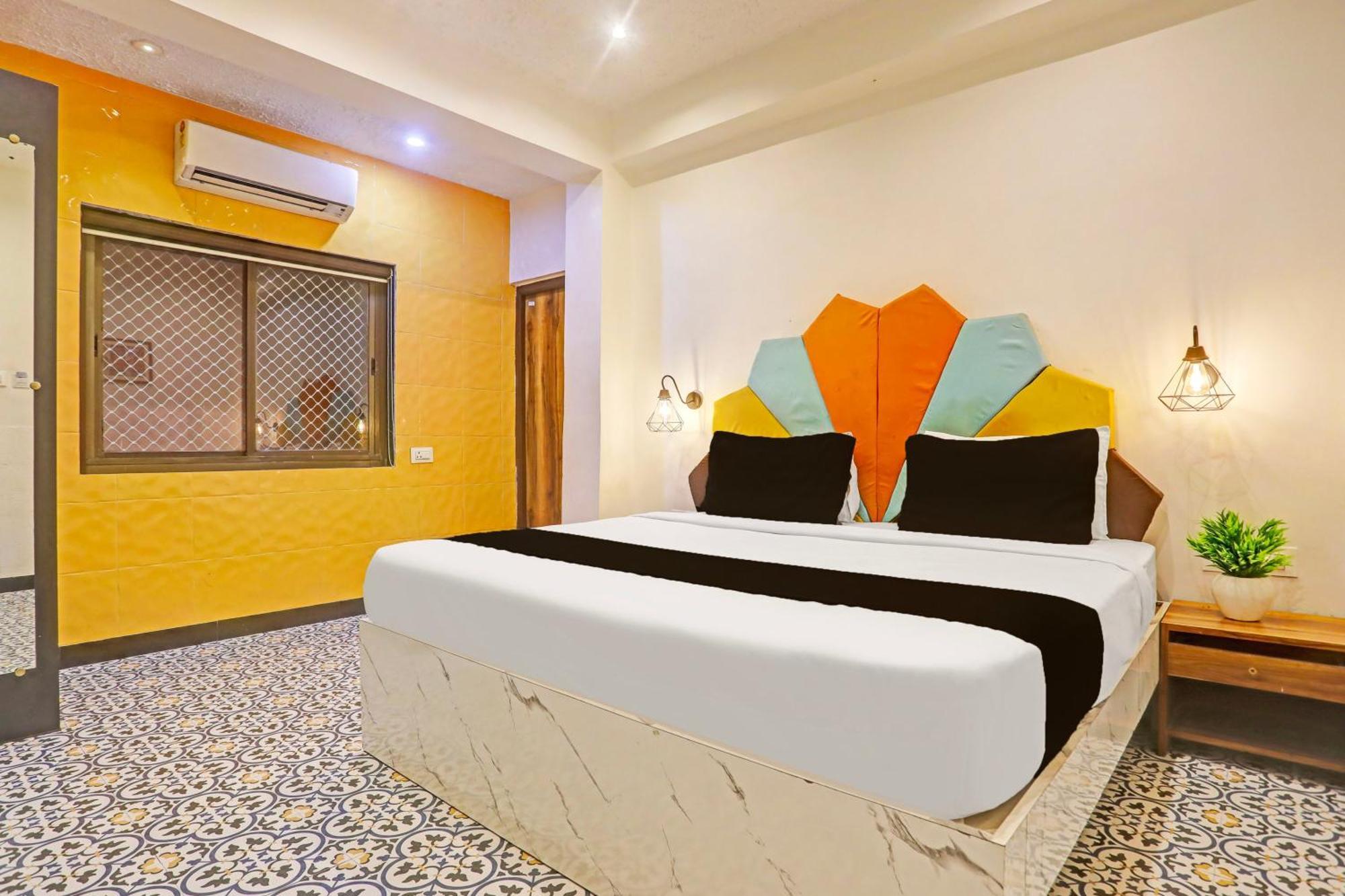 Super Townhouse Cantonment Varanasi Formerly Sarin Inn Bagian luar foto